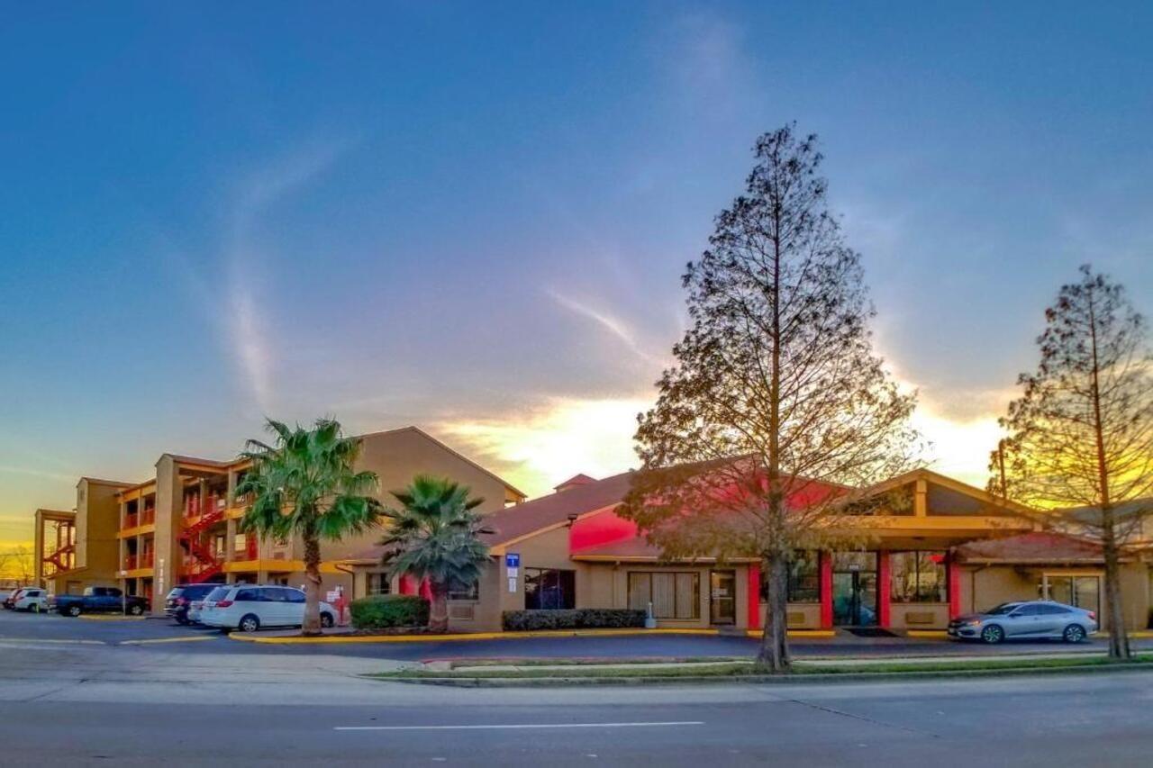 Howard Johnson By Wyndham Houston Hobby Airport Exterior foto