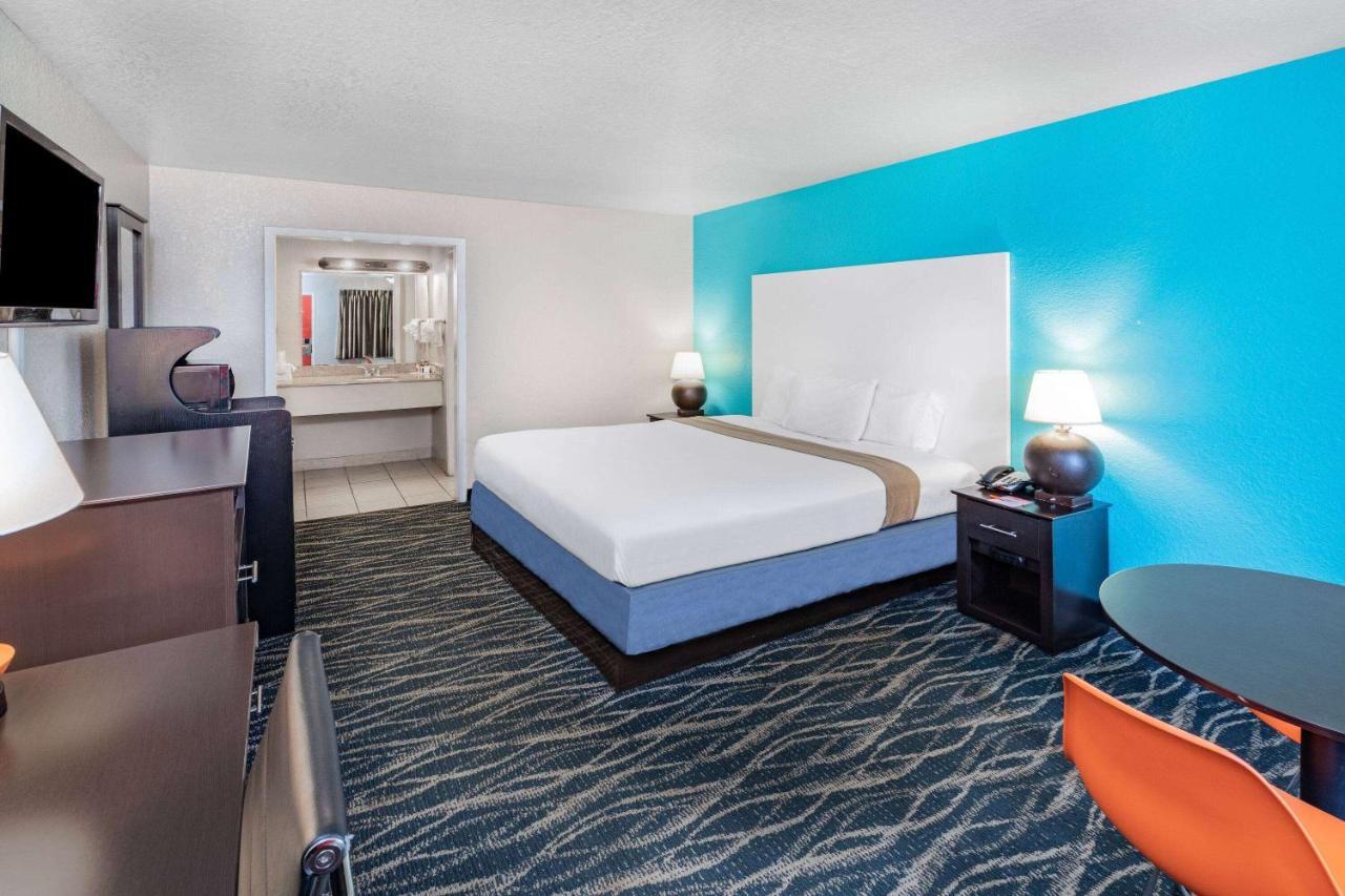 Howard Johnson By Wyndham Houston Hobby Airport Exterior foto